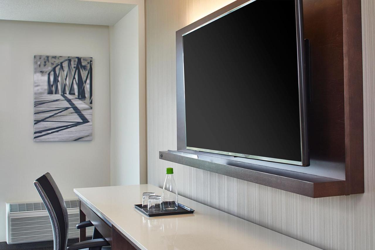 Courtyard By Marriott Minneapolis West Saint Louis Park Exterior foto